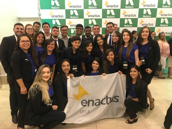 Foto dos integrantes da Enactus UFCA