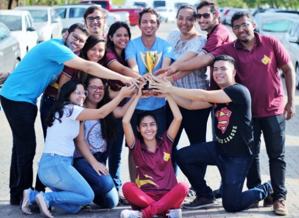 Imagem dos participantes da Enactus 